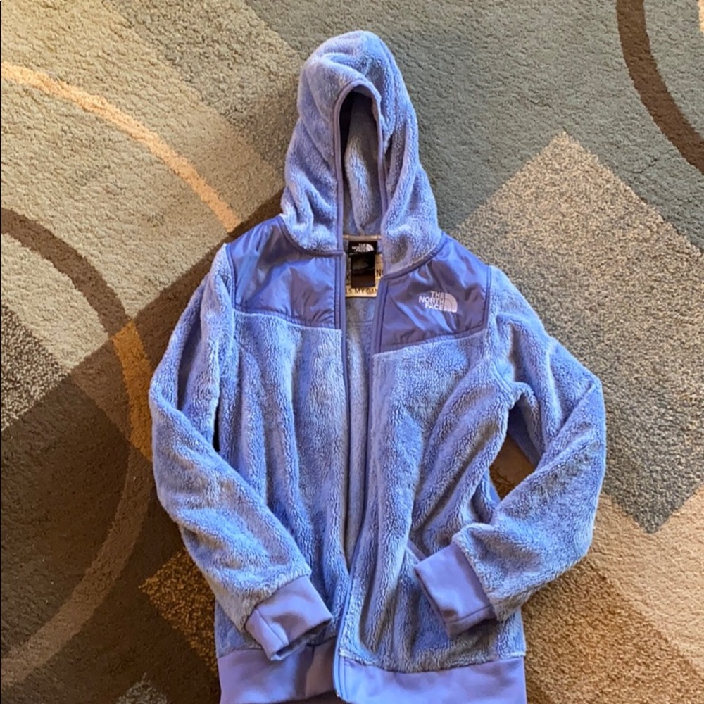 Girls size med north face jacket